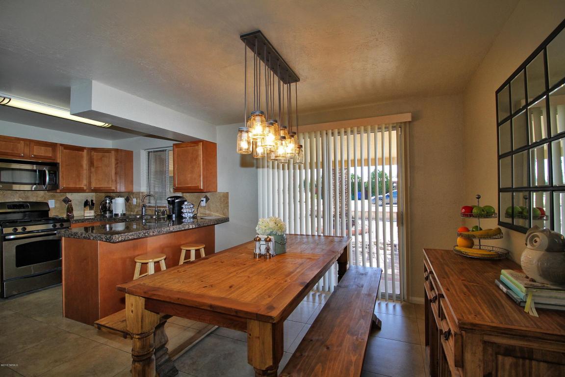 7457 Eli Dr, Tucson, AZ 85710 photo 11