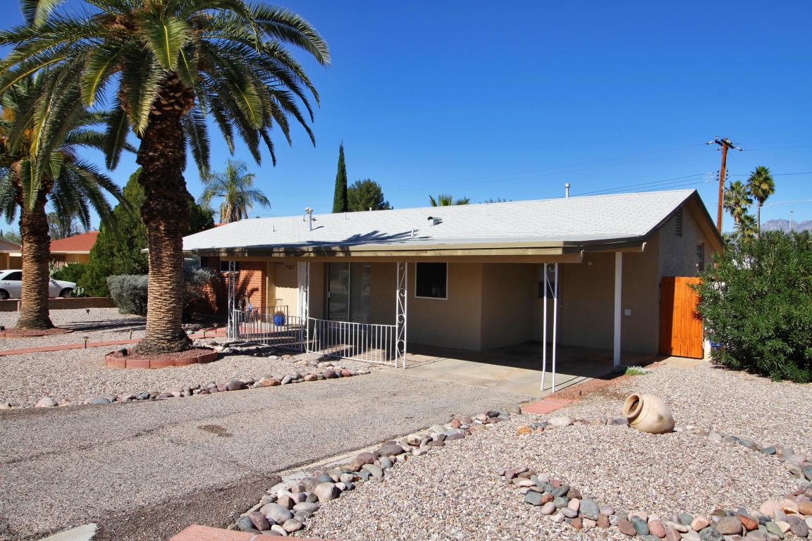 7457 Eli Dr, Tucson, AZ 85710 photo 2