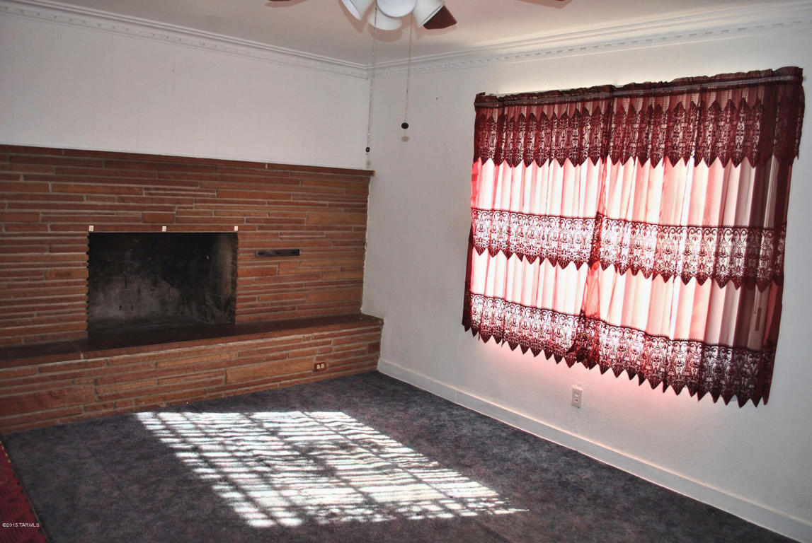409 E Knox Dr, Tucson, AZ 85705 photo 4