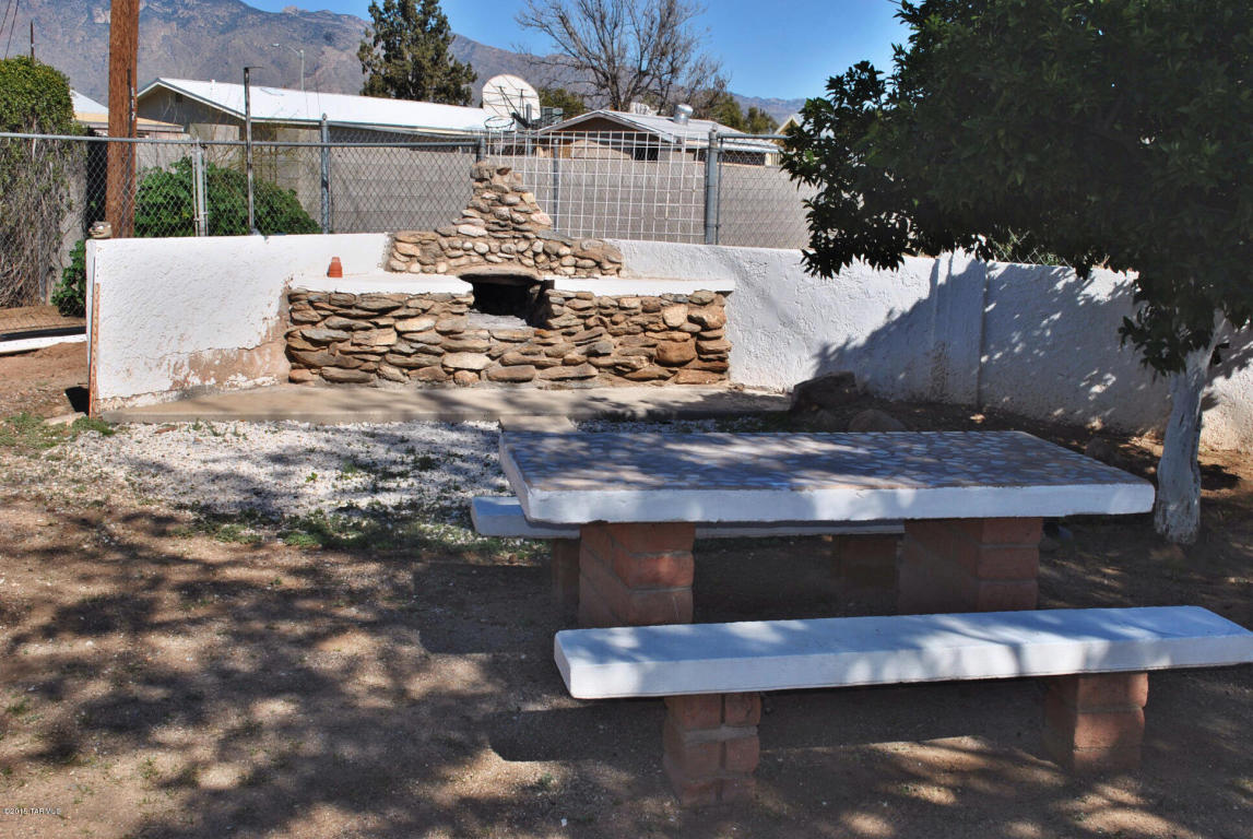 409 E Knox Dr, Tucson, AZ 85705 photo 11