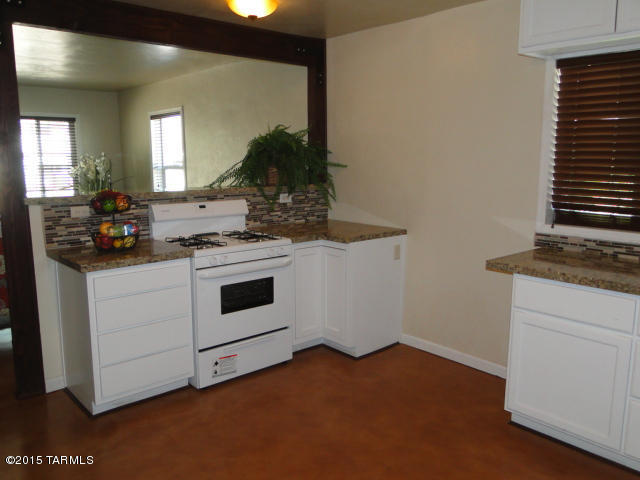 3320 E Lee St, Tucson, AZ 85716 photo 6