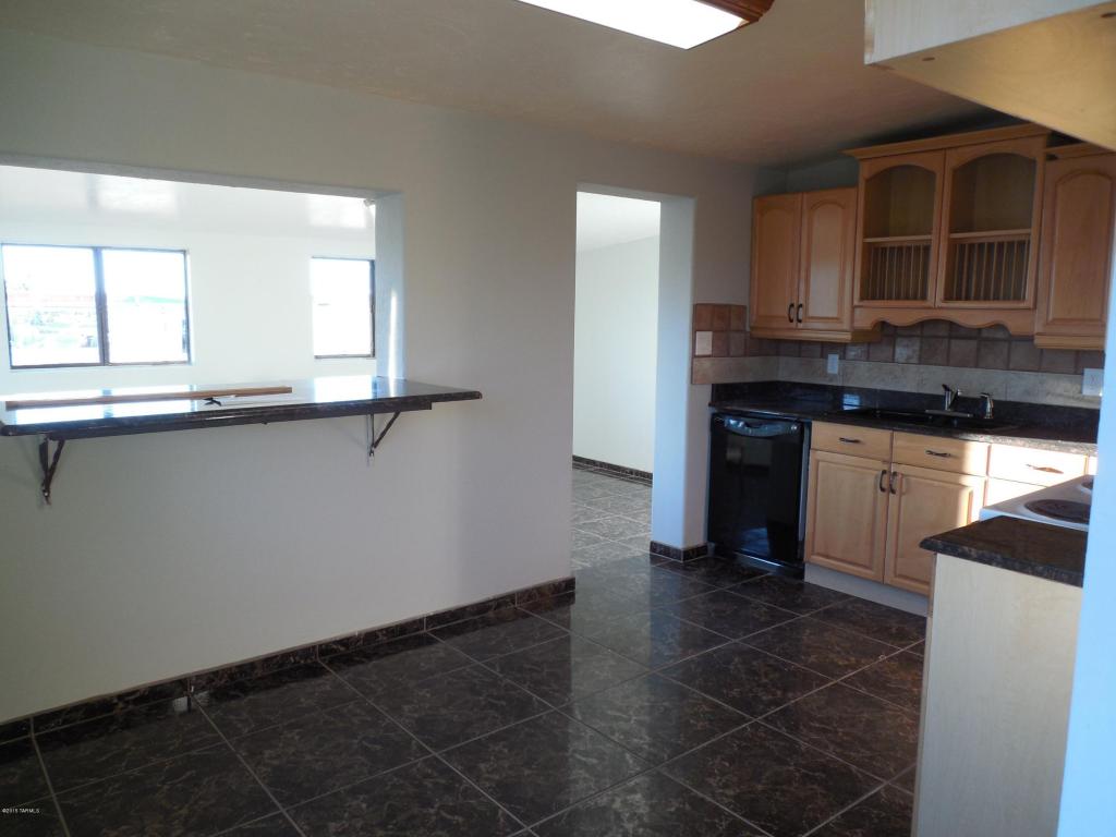 1 E Inez St, Tucson, AZ 85756 photo 7