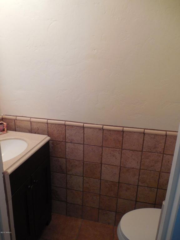 1 E Inez St, Tucson, AZ 85756 photo 17