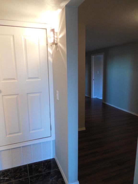 1 E Inez St, Tucson, AZ 85756 photo 13