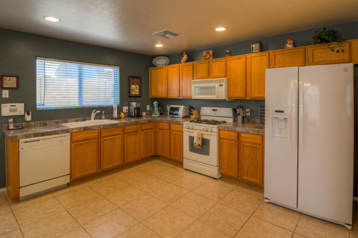 4168 E Babbling Brook Dr, Tucson, AZ 85712 photo 6