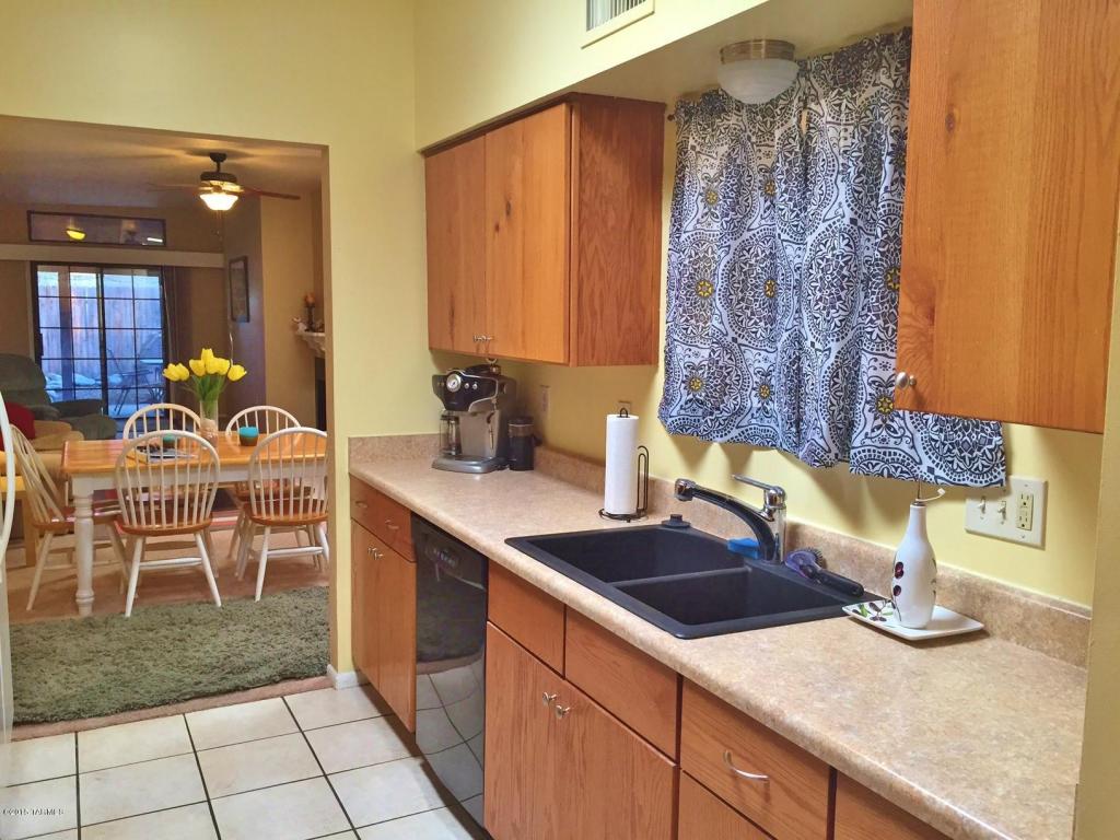 3352 E Popinac Loop, Tucson, AZ 85716 photo 9