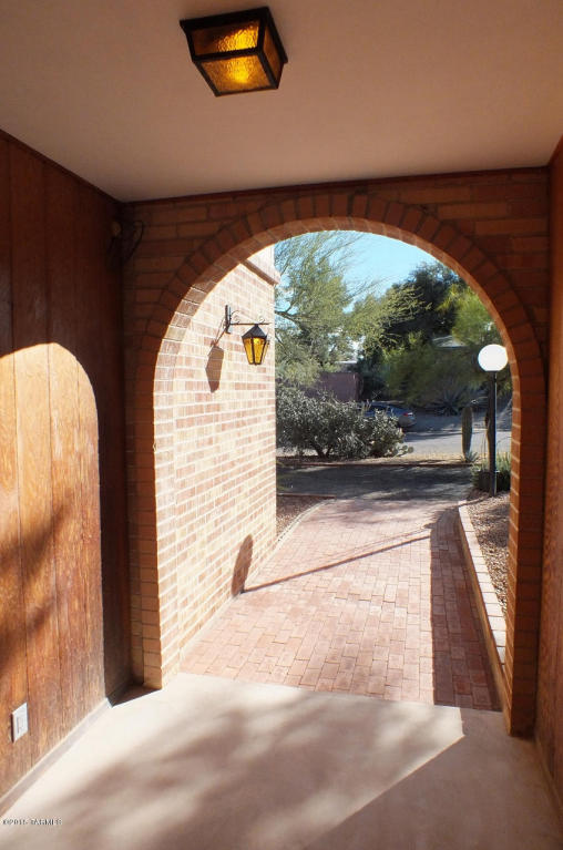 6035 Edison St, Tucson, AZ 85712 photo 3