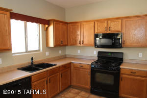 527 E Salt River Pl, Vail, AZ 85641 photo 3