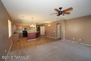 527 E Salt River Pl, Vail, AZ 85641 photo 9