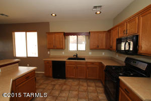 527 E Salt River Pl, Vail, AZ 85641 photo 4