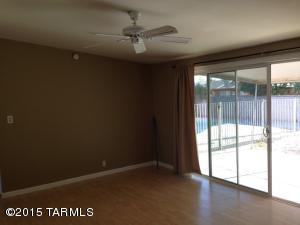 7256 E Montecito Dr, Tucson, AZ 85710 photo 6