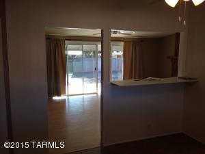 7256 E Montecito Dr, Tucson, AZ 85710 photo 9