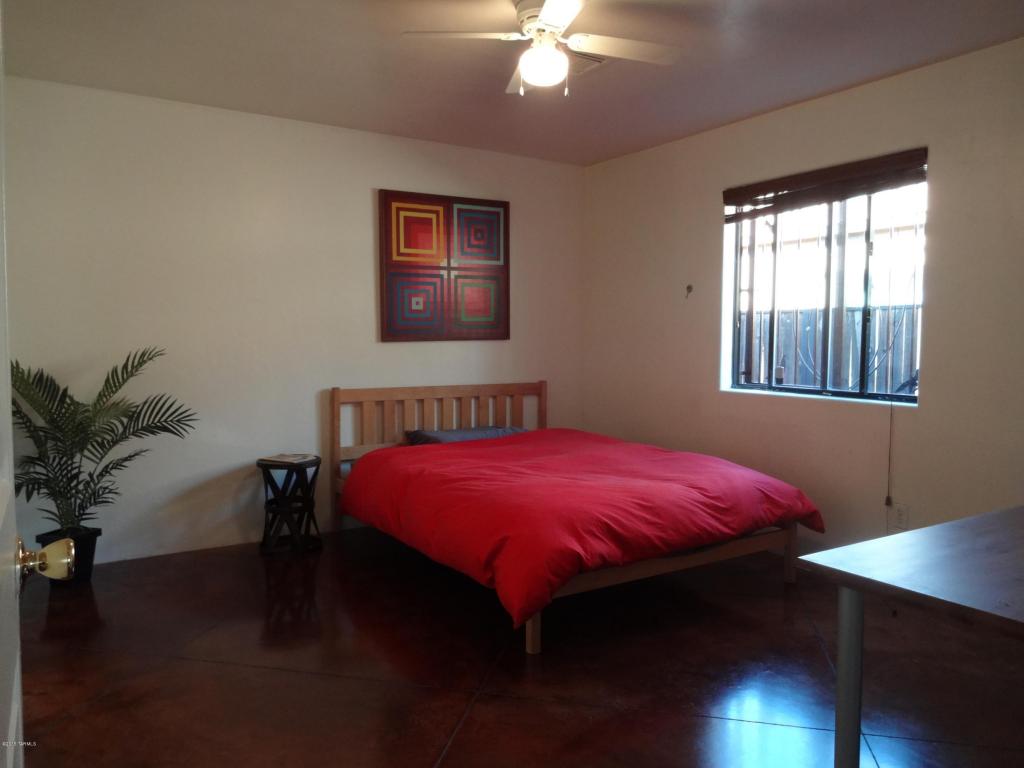 417 E Geronimo Bluff Loop, Tucson, AZ 85705 photo 11