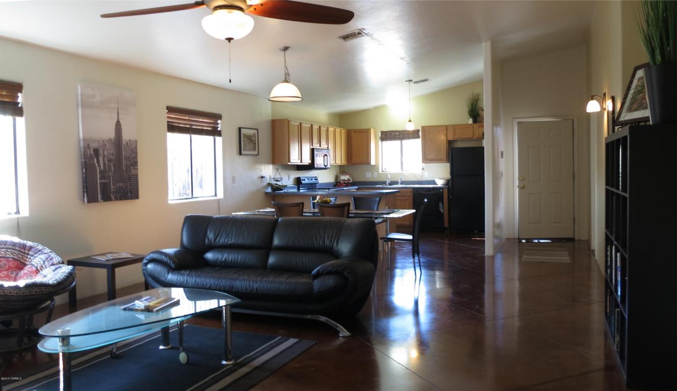417 E Geronimo Bluff Loop, Tucson, AZ 85705 photo 4