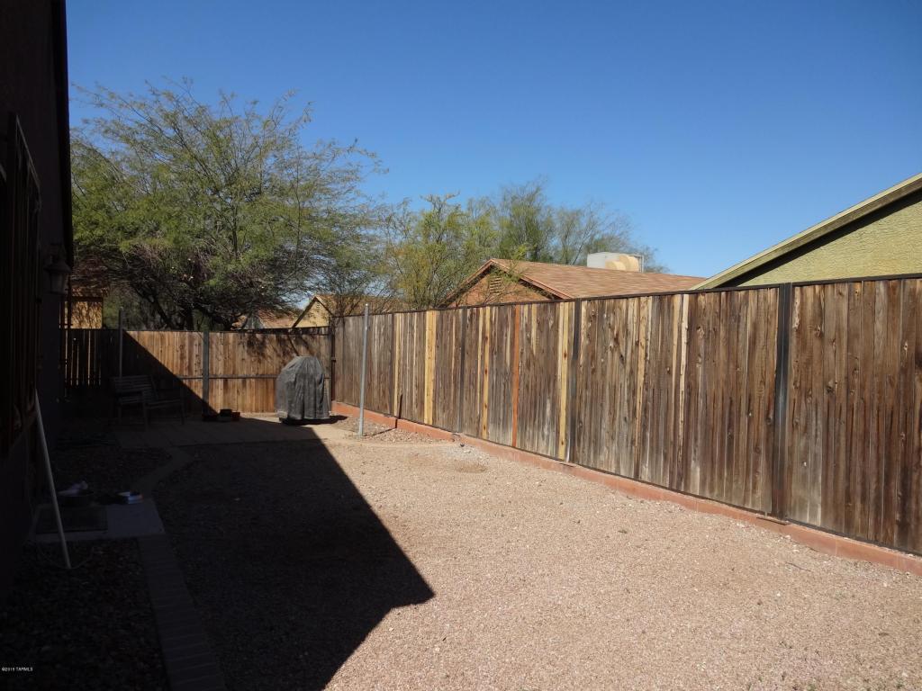 417 E Geronimo Bluff Loop, Tucson, AZ 85705 photo 19
