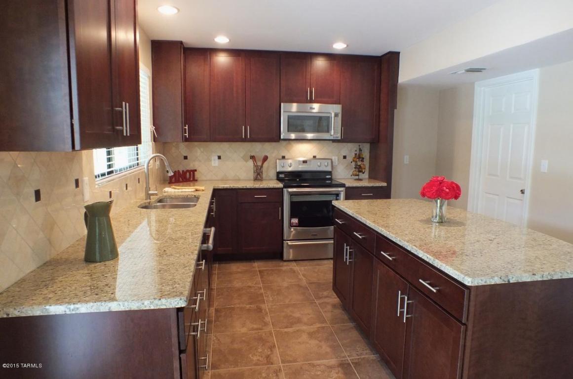 9035 E Saddleback Dr, Tucson, AZ 85749 photo 9