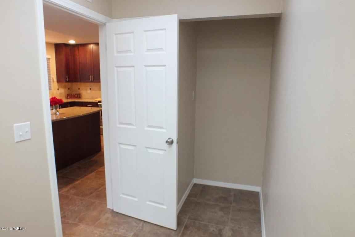 9035 E Saddleback Dr, Tucson, AZ 85749 photo 12