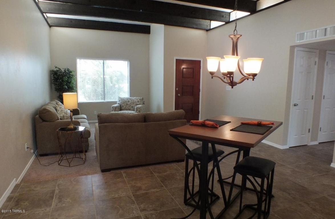 9035 E Saddleback Dr, Tucson, AZ 85749 photo 6