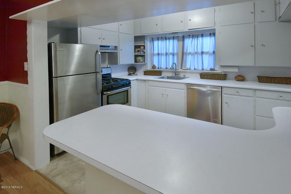 2434 E 3rd St, Tucson, AZ 85719 photo 9