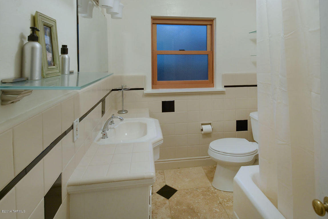 2434 E 3rd St, Tucson, AZ 85719 photo 12