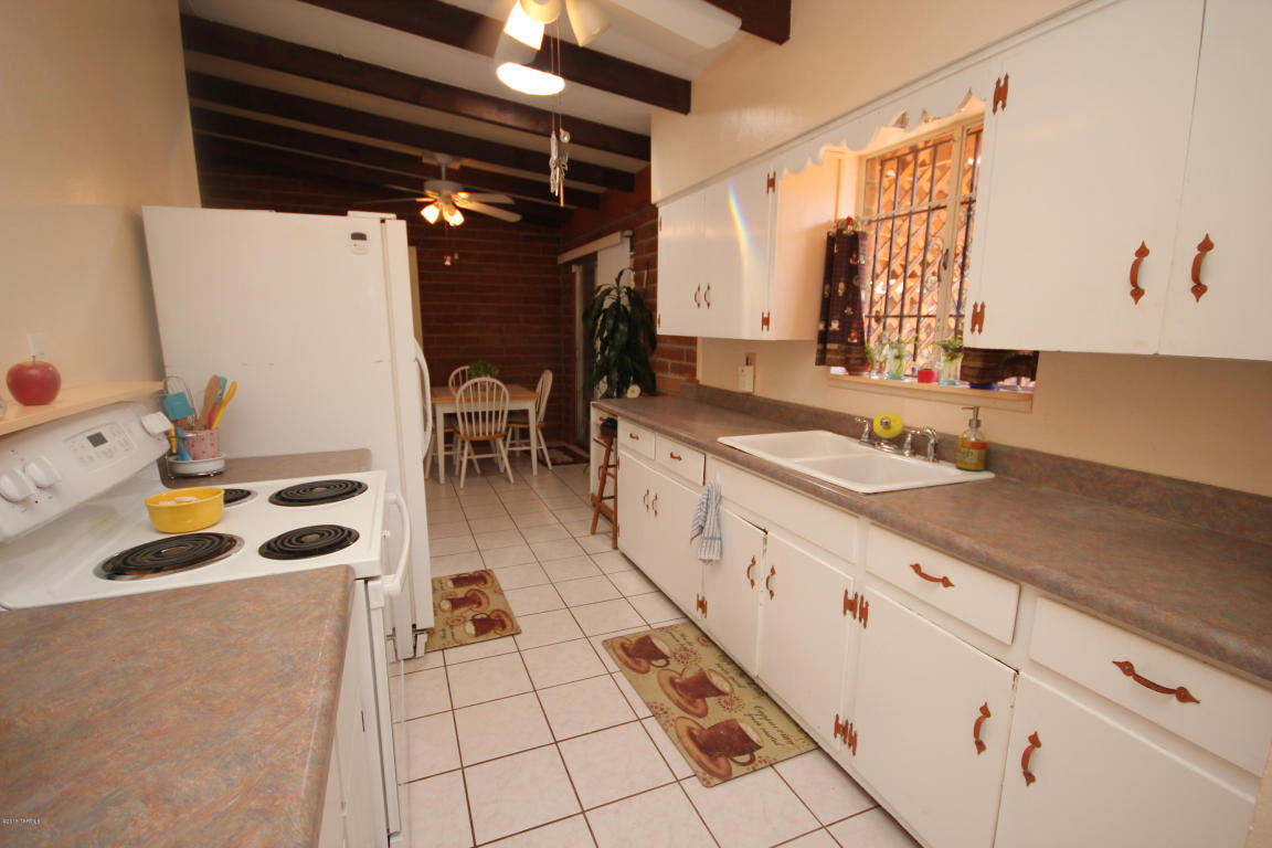 5612 E Spring St, Tucson, AZ 85712 photo 3