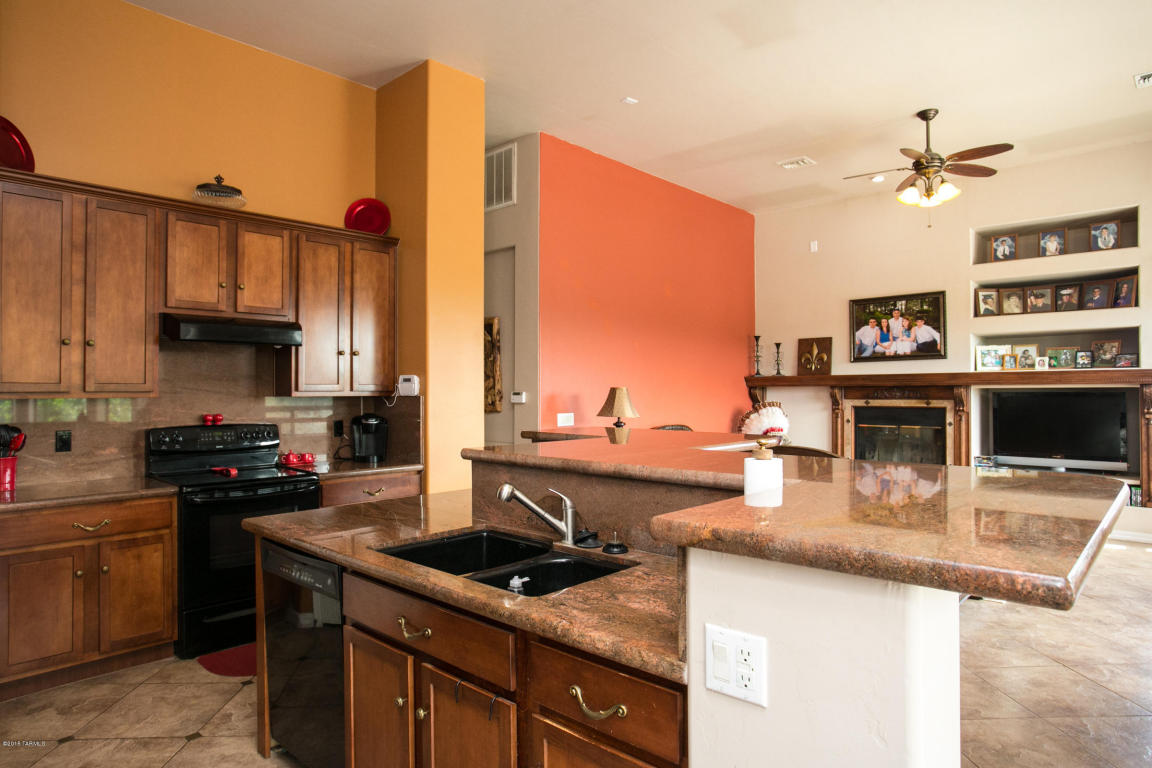 3538 E Cavern Ct, Vail, AZ 85641 photo 6