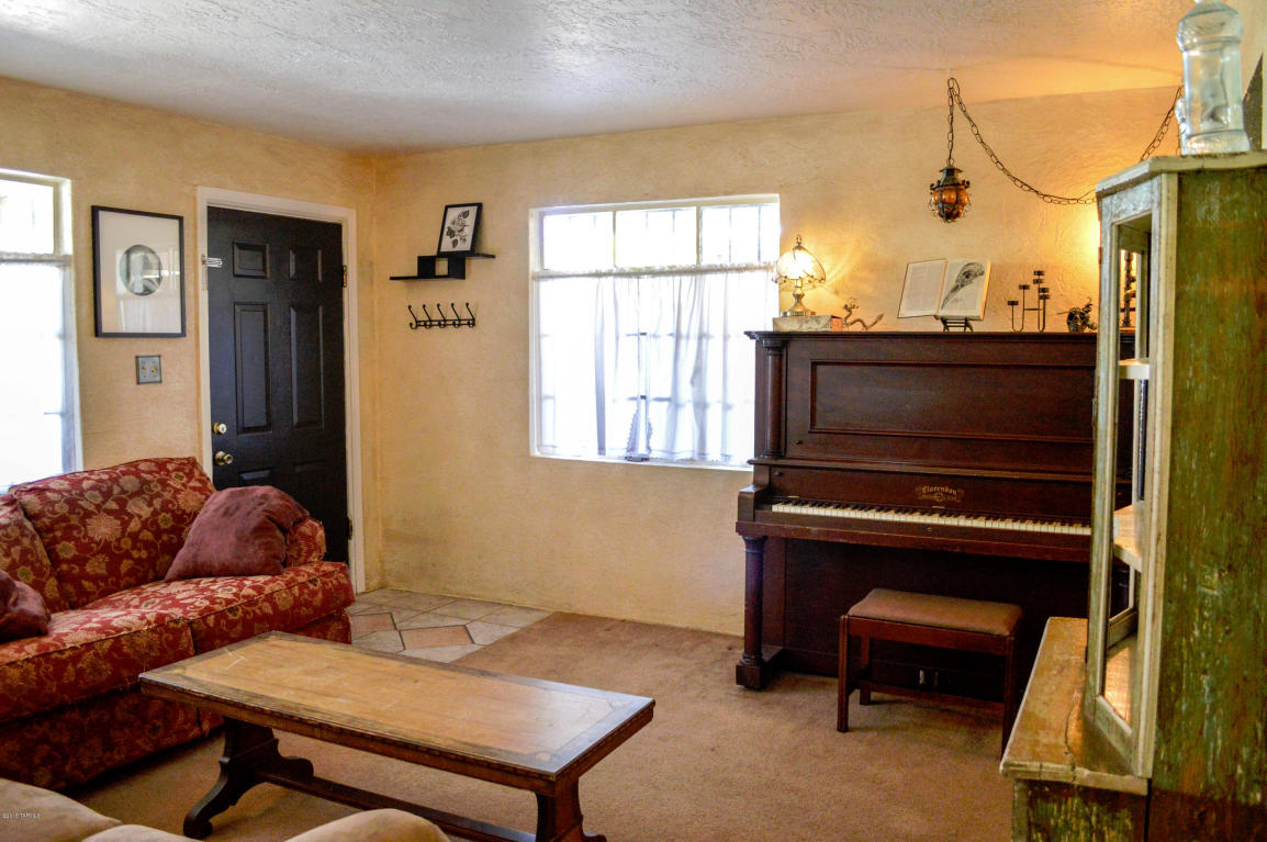 4602 E 15th St, Tucson, AZ 85711 photo 4
