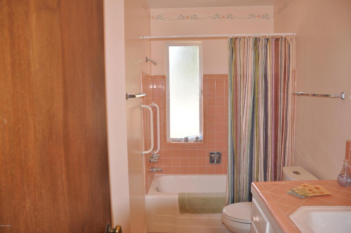 818 E Sequoyah St, Tucson, AZ 85719 photo 14