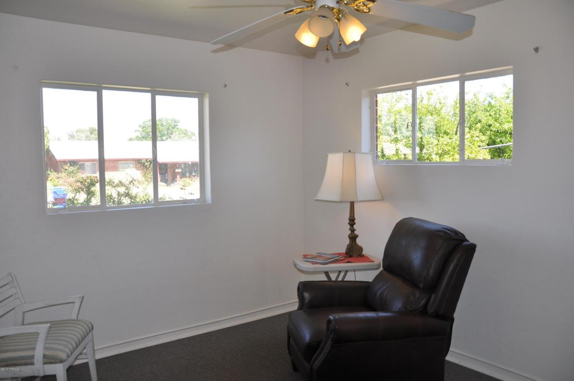 818 E Sequoyah St, Tucson, AZ 85719 photo 7