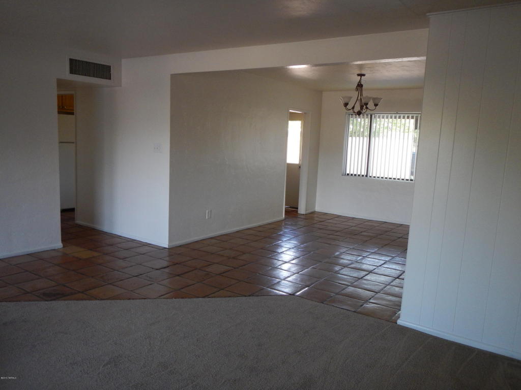 6602 E 12th St, Tucson, AZ 85710 photo 4