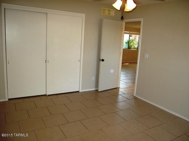 45 E Pastime Rd, Tucson, AZ 85705 photo 8