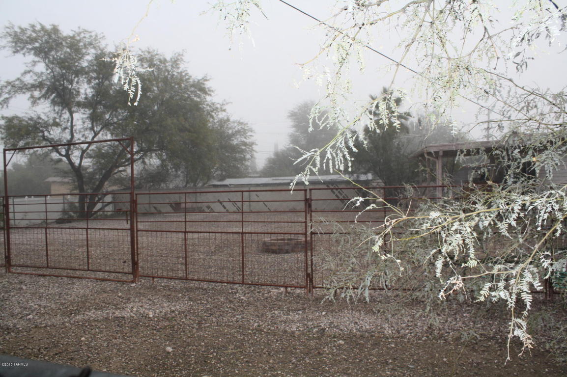 8439 E Baker St, Tucson, AZ 85710 photo 6