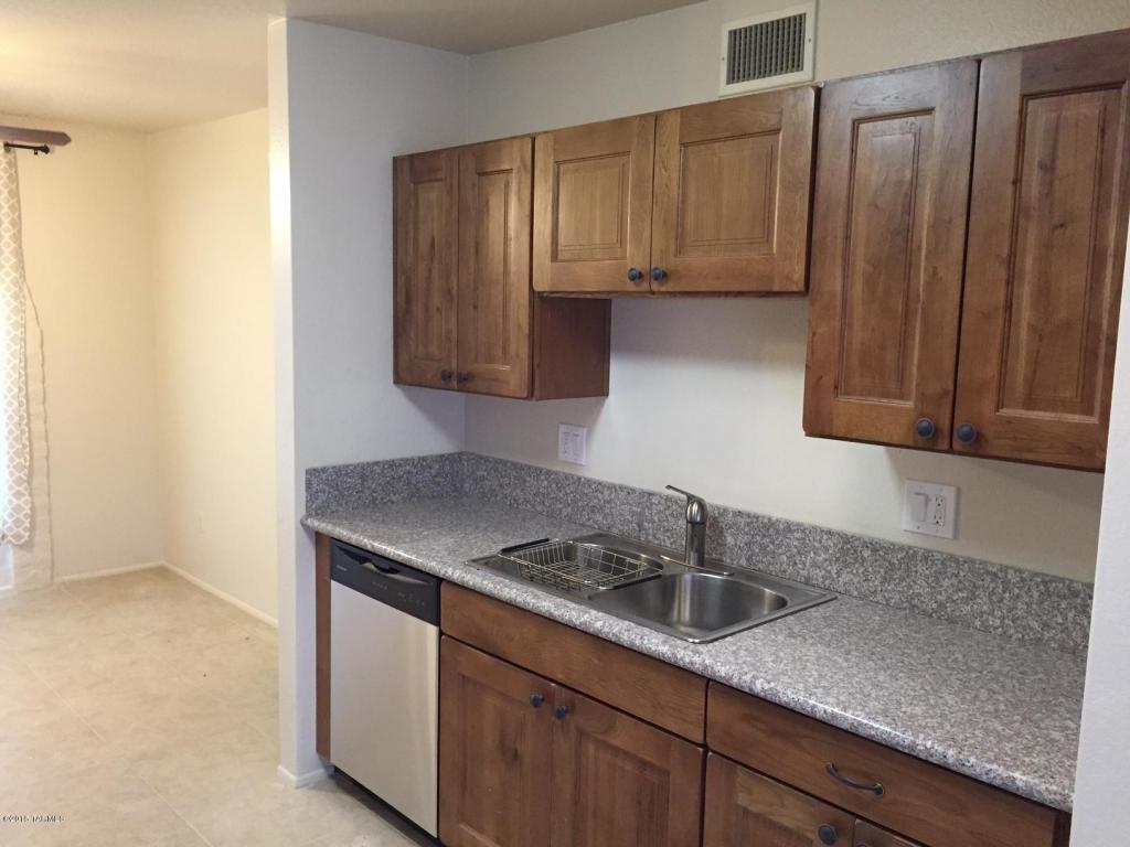 661 E Savannah St, Vail, AZ 85641 photo 7