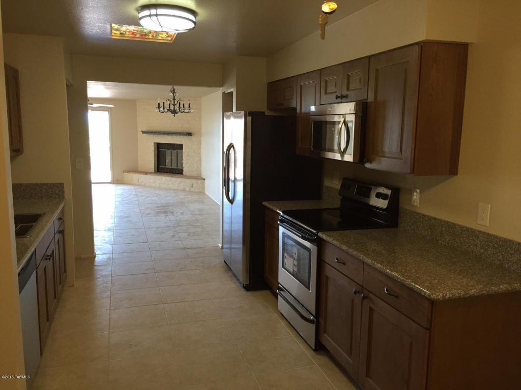 661 E Savannah St, Vail, AZ 85641 photo 5