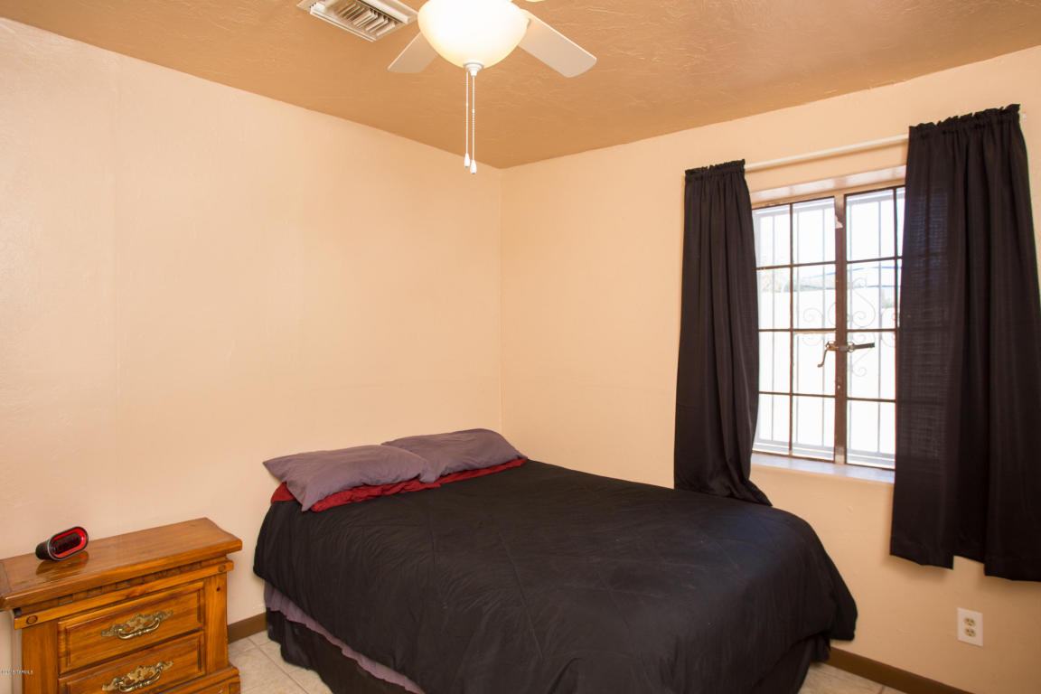 409 E 34th St, Tucson, AZ 85713 photo 13