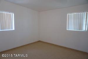 6330 E Duke Dr, Tucson, AZ 85710 photo 9