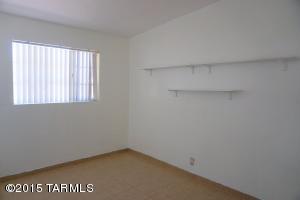 6330 E Duke Dr, Tucson, AZ 85710 photo 8