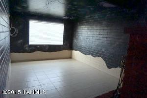 6330 E Duke Dr, Tucson, AZ 85710 photo 13