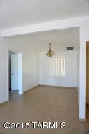 6330 E Duke Dr, Tucson, AZ 85710 photo 3