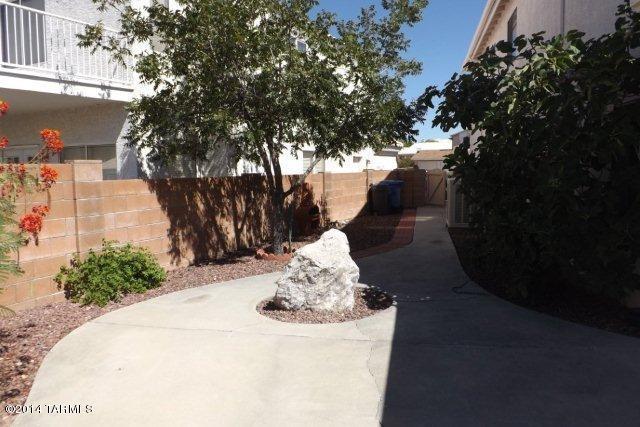 9050 N Eaglestone Loop, Tucson, AZ 85742 photo 11