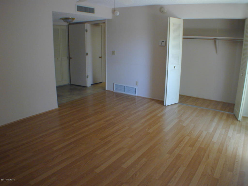 6840 E 4th St, Tucson, AZ 85710 photo 5