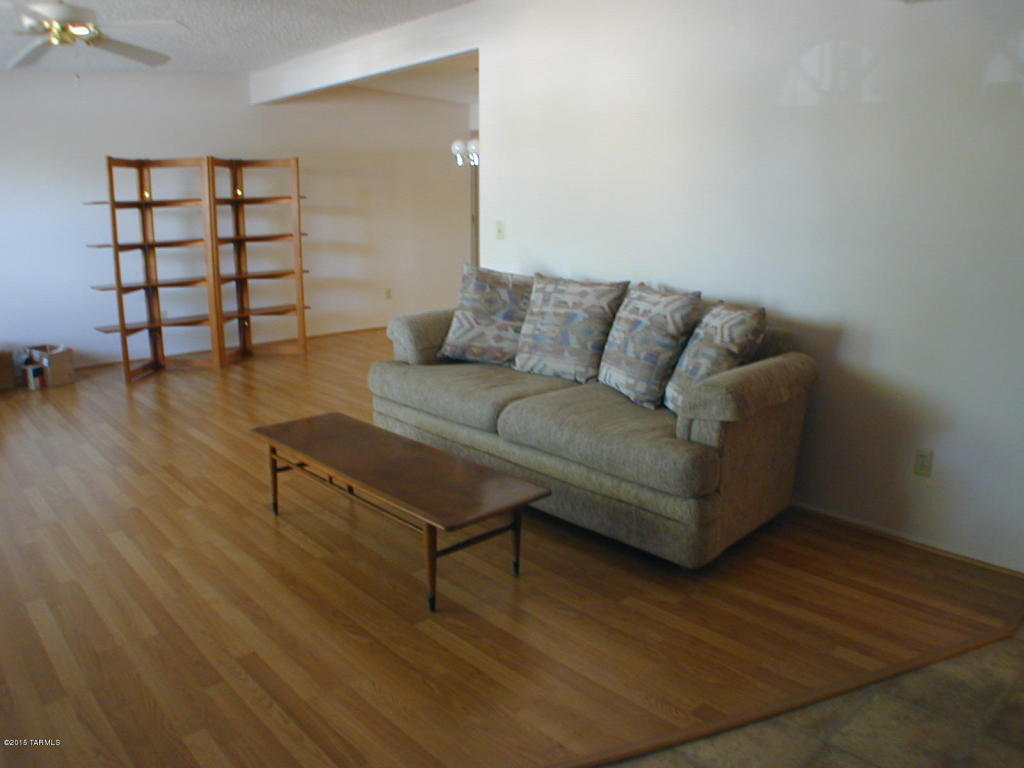 6840 E 4th St, Tucson, AZ 85710 photo 3