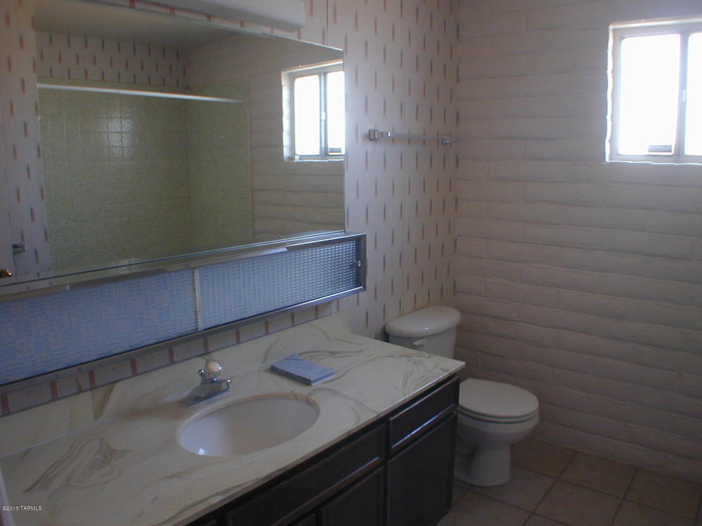 6840 E 4th St, Tucson, AZ 85710 photo 9