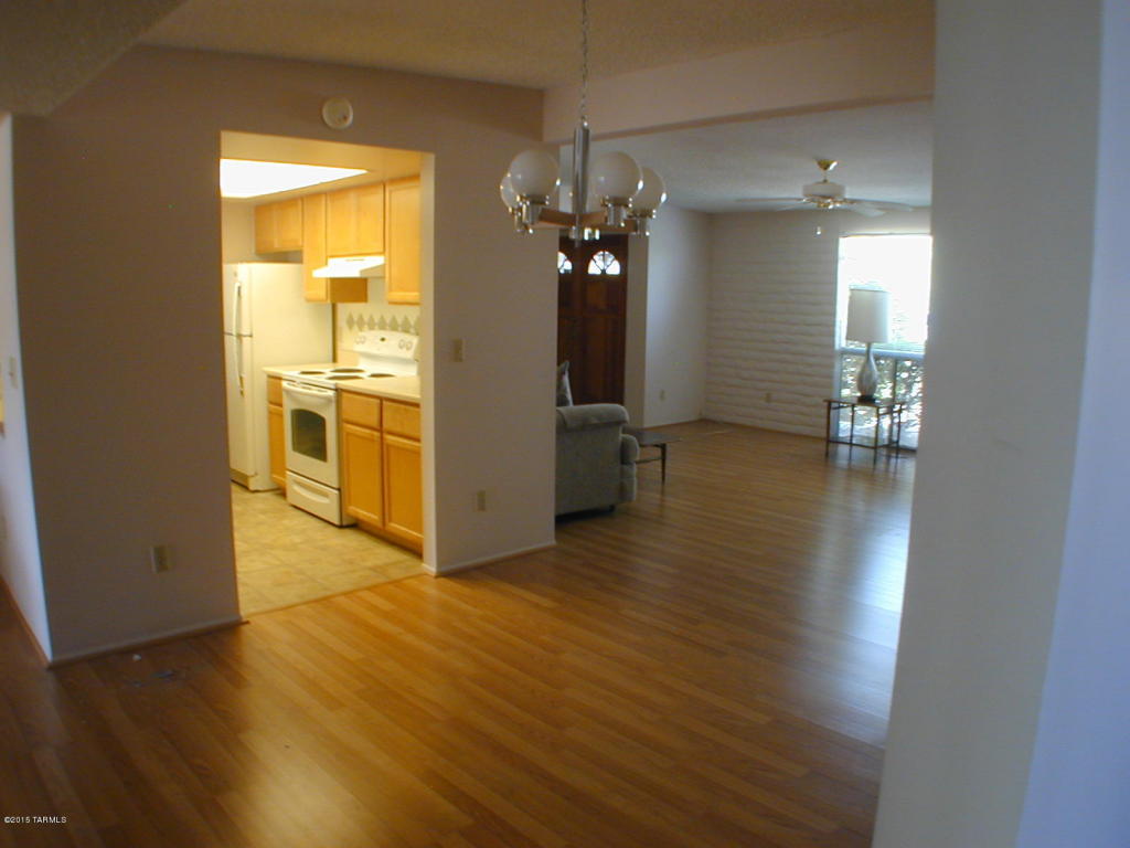 6840 E 4th St, Tucson, AZ 85710 photo 4
