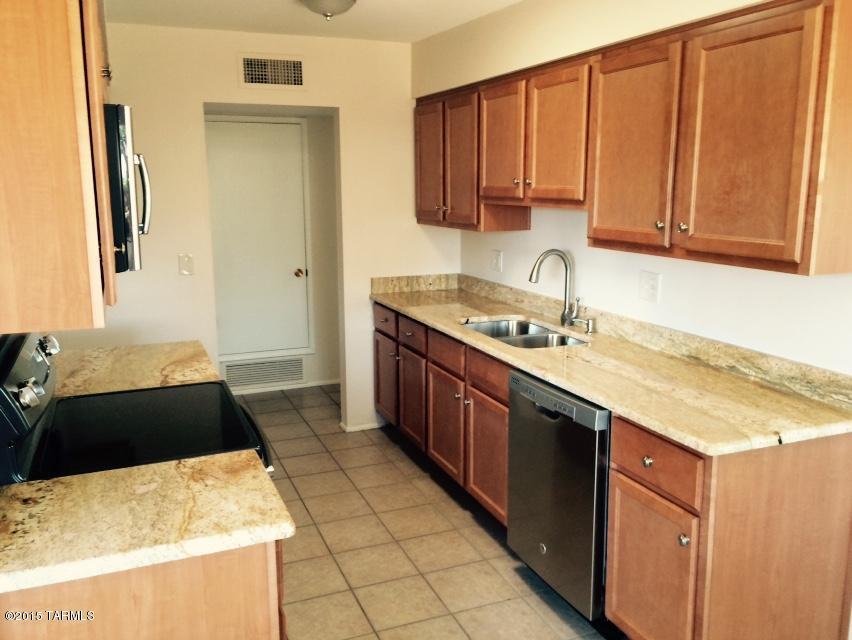 8501 E 20th St, Tucson, AZ 85710 photo 3