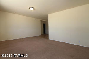 7350 E Montecito Dr, Tucson, AZ 85710 photo 4