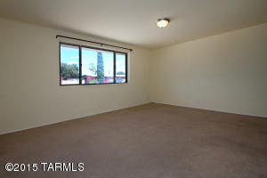 7350 E Montecito Dr, Tucson, AZ 85710 photo 5
