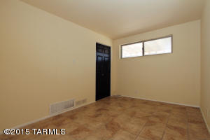 7350 E Montecito Dr, Tucson, AZ 85710 photo 10