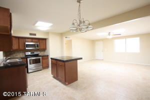 8464 E Ruby Dr, Tucson, AZ 85730 photo 1
