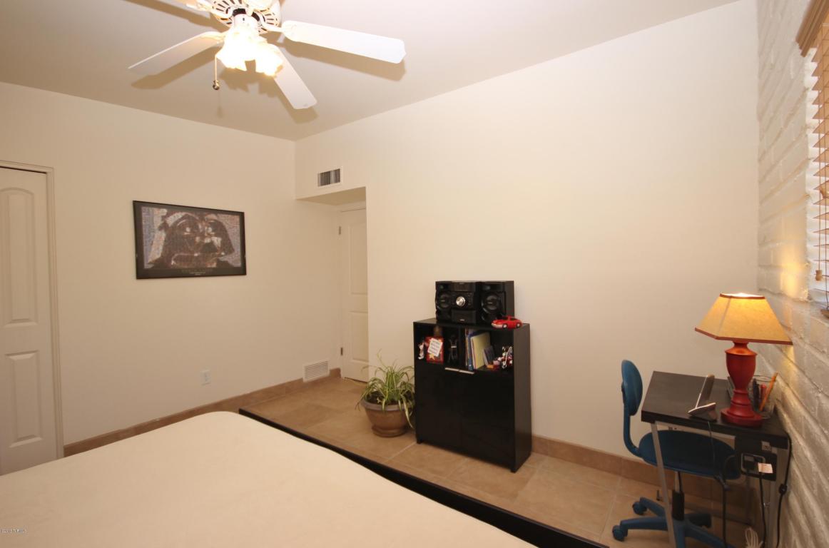 8240 E Rawhide Trl, Tucson, AZ 85750 photo 22